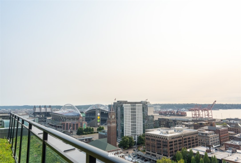 450 Main, Seattle, Washington 98104, 1 Bedroom Bedrooms, ,1 BathroomBathrooms,Residential Lease,For Rent,Main,NWM1827625