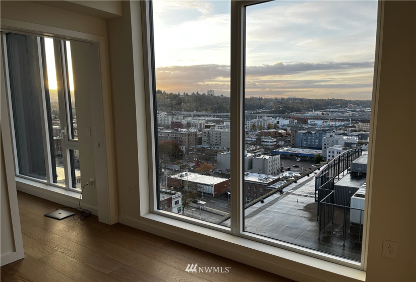 450 Main, Seattle, Washington 98104, 1 Bedroom Bedrooms, ,1 BathroomBathrooms,Residential Lease,For Rent,Main,NWM1827625