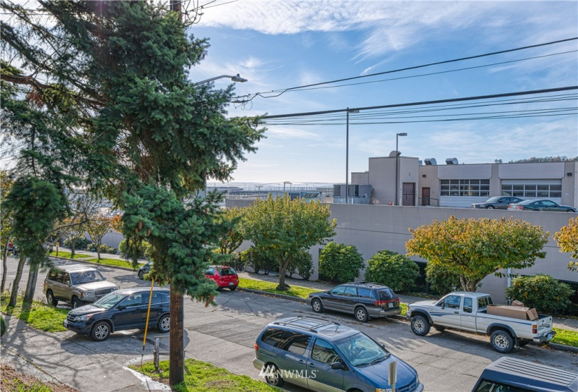2052 14th, Seattle, Washington 98119, 3 Bedrooms Bedrooms, ,1 BathroomBathrooms,Residential,For Sale,14th,NWM1826435