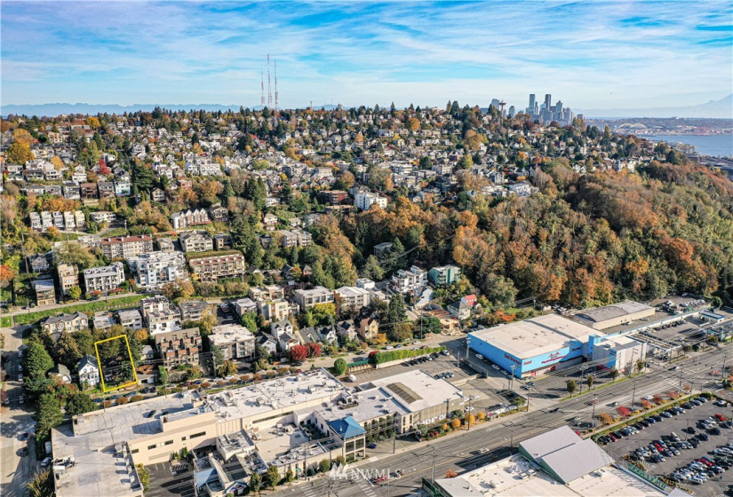 2052 14th, Seattle, Washington 98119, 3 Bedrooms Bedrooms, ,1 BathroomBathrooms,Residential,For Sale,14th,NWM1826435