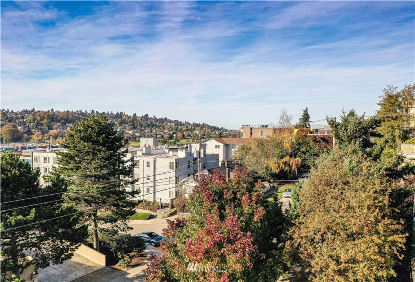 2052 14th, Seattle, Washington 98119, 3 Bedrooms Bedrooms, ,1 BathroomBathrooms,Residential,For Sale,14th,NWM1826435