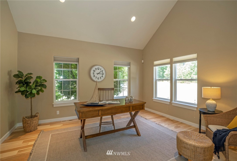 12075 Luna Vista, Olalla, Washington 98359, 4 Bedrooms Bedrooms, ,2 BathroomsBathrooms,Residential,For Sale,Luna Vista,NWM1827877