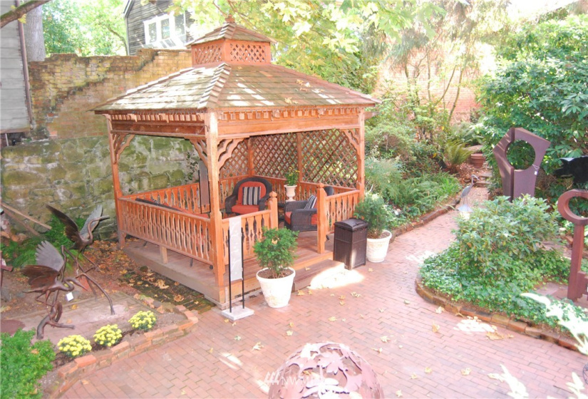 713 1st, La Conner, Washington 98257, ,Commercial Sale,For Sale,1st,NWM1828967