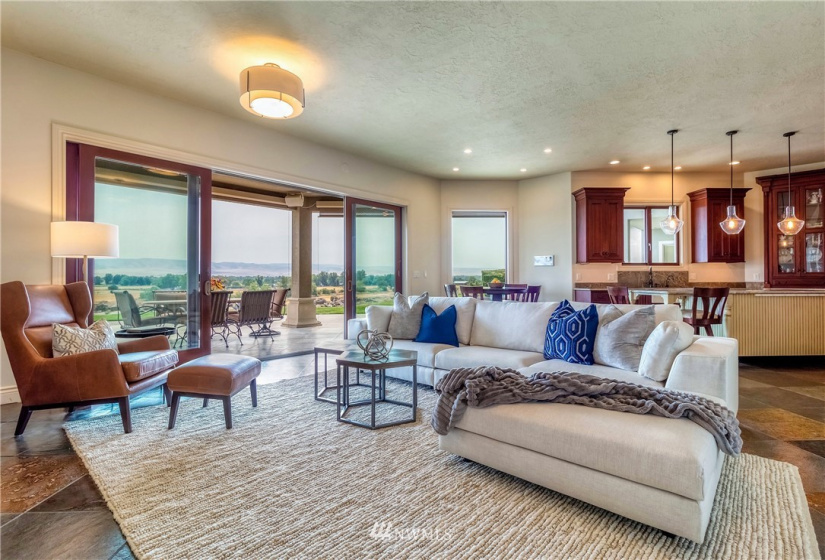 186 Brickwood Dr, Walla Walla, Washington 99362, 4 Bedrooms Bedrooms, ,4 BathroomsBathrooms,Residential,For Sale,Brickwood,Brickwood Dr,NWM1825363