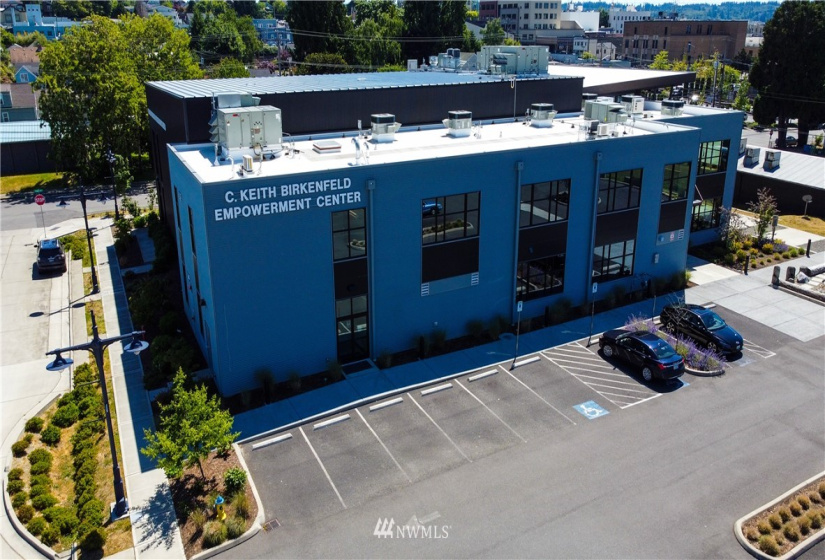 8165 8th st, Bremerton, Washington 98337, ,Commercial Sale,For Sale,8th st,NWM1828590