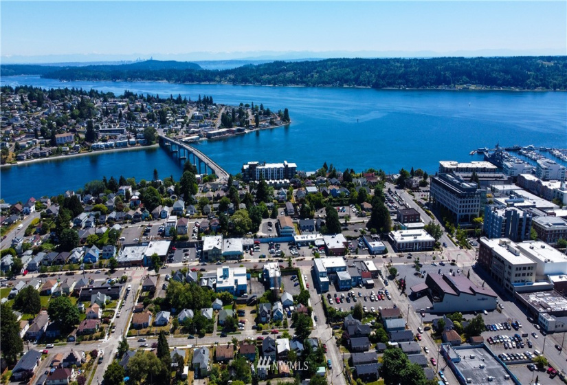 816 8th st, Bremerton, Washington 98337, ,Residential Income,For Sale,Bremerton,8th st,NWM1828552