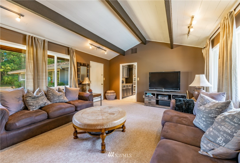 8403 Kickerville, Blaine, Washington 98230, 4 Bedrooms Bedrooms, ,2 BathroomsBathrooms,Residential,For Sale,Kickerville,NWM1829414