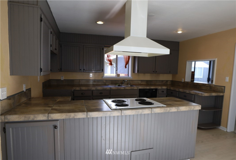 832 4th, Cosmopolis, Washington 98537, 4 Bedrooms Bedrooms, ,2 BathroomsBathrooms,Residential,For Sale,4th,NWM1828780