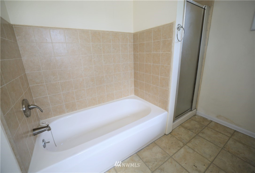 832 4th, Cosmopolis, Washington 98537, 4 Bedrooms Bedrooms, ,2 BathroomsBathrooms,Residential,For Sale,4th,NWM1828780