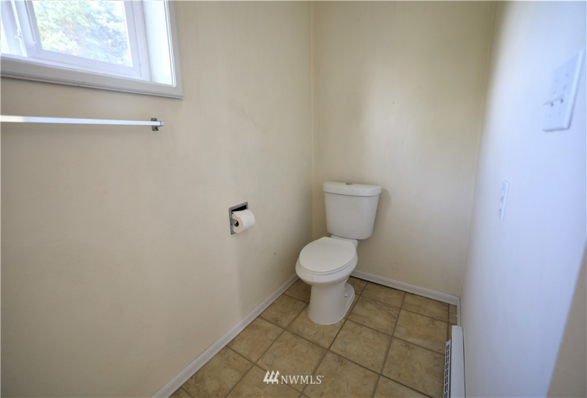 832 4th, Cosmopolis, Washington 98537, 4 Bedrooms Bedrooms, ,2 BathroomsBathrooms,Residential,For Sale,4th,NWM1828780