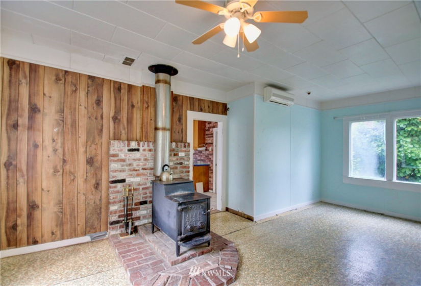 16603 West Kamb, Mount Vernon, Washington 98273, 4 Bedrooms Bedrooms, ,2 BathroomsBathrooms,Residential,For Sale,West Kamb,NWM1828991