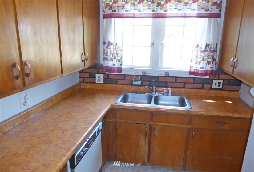 202 Columbia, Coulee Dam, Washington 99116, 3 Bedrooms Bedrooms, ,1 BathroomBathrooms,Residential,For Sale,Town of Coulee Dam,Columbia,NWM1829702