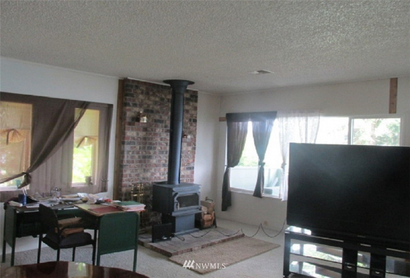 10103 Mariner, Olympia, Washington 98502, 2 Bedrooms Bedrooms, ,1 BathroomBathrooms,Residential,For Sale,Carlyon Beach Country Club,Mariner,NWM1829475