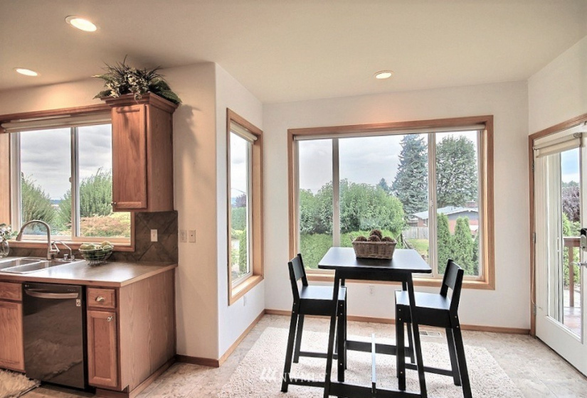 8303 69th, Puyallup, Washington 98371, 5 Bedrooms Bedrooms, ,2 BathroomsBathrooms,Residential,For Sale,Belmont Div Two,69th,NWM1830646