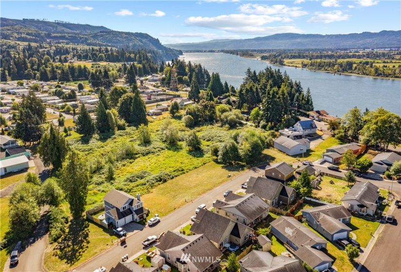 200 Glengate, Cathlamet, Washington 98612, ,Land,For Sale,Glengate,NWM1830391