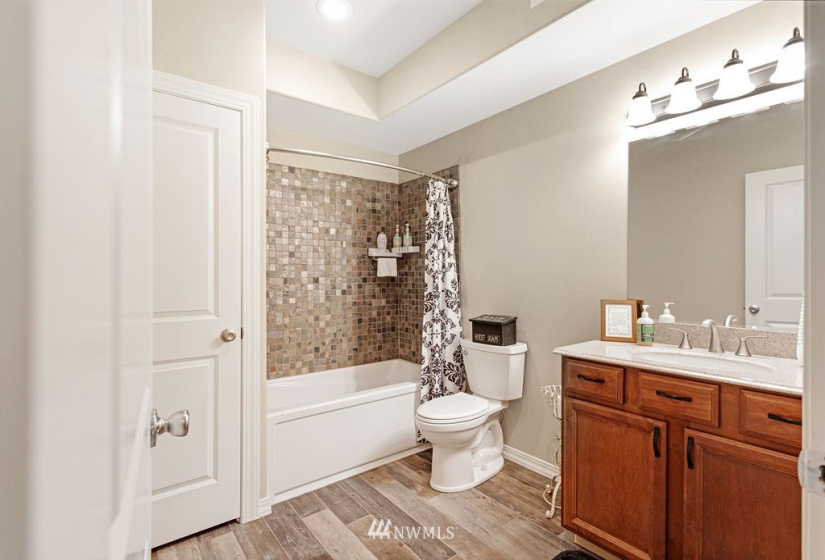 5024 McConihe, Moses Lake, Washington 98837, 7 Bedrooms Bedrooms, ,4 BathroomsBathrooms,Residential,For Sale,RANCHLAND ESTATES PHASE 1,McConihe,NWM1830292