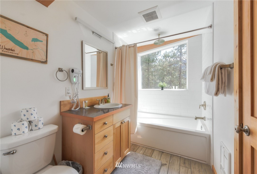 23119 Lake Wenatchee Hwy, Leavenworth, Washington 98826, 1 Bedroom Bedrooms, ,3 BathroomsBathrooms,Residential,For Sale,Lake Wenatchee Hwy,NWM1827353