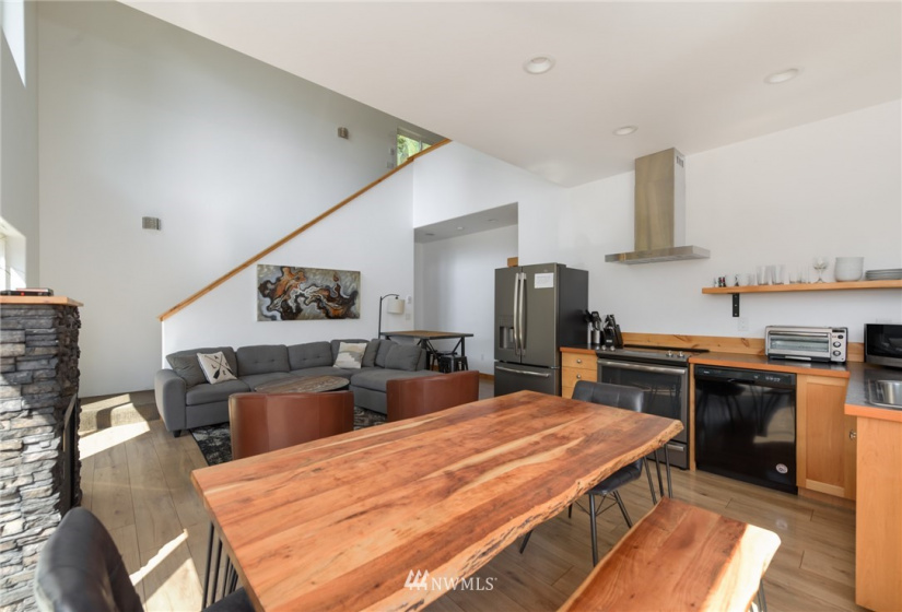 23119 Lake Wenatchee Hwy, Leavenworth, Washington 98826, 1 Bedroom Bedrooms, ,3 BathroomsBathrooms,Residential,For Sale,Lake Wenatchee Hwy,NWM1827353