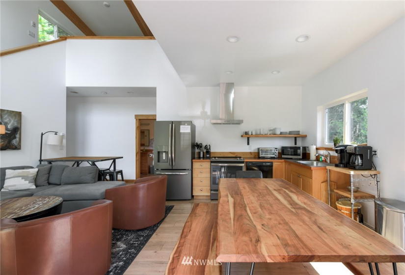 23119 Lake Wenatchee Hwy, Leavenworth, Washington 98826, 1 Bedroom Bedrooms, ,3 BathroomsBathrooms,Residential,For Sale,Lake Wenatchee Hwy,NWM1827353