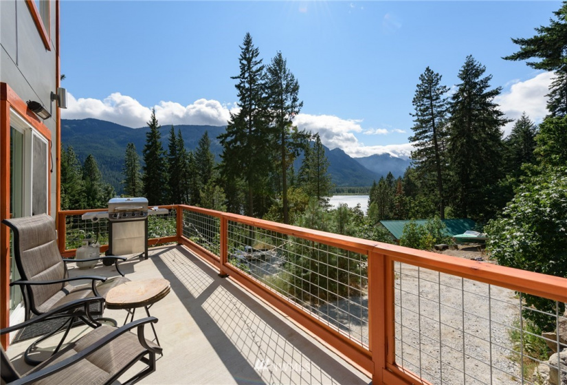 23119 Lake Wenatchee Hwy, Leavenworth, Washington 98826, 1 Bedroom Bedrooms, ,3 BathroomsBathrooms,Residential,For Sale,Lake Wenatchee Hwy,NWM1827353