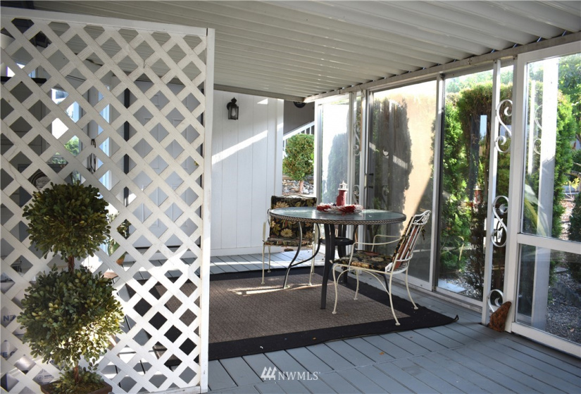 1427 100th, Everett, Washington 98204, 3 Bedrooms Bedrooms, ,1 BathroomBathrooms,Manufactured In Park,For Sale,100th,NWM1830923