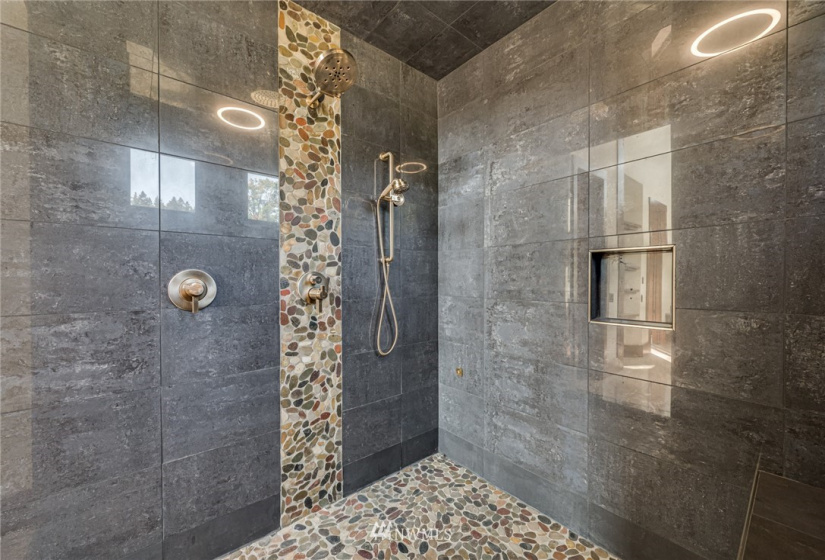 3807 Old Lewis River, Woodland, Washington 98674, 3 Bedrooms Bedrooms, ,2 BathroomsBathrooms,Residential,For Sale,Old Lewis River,NWM1830649