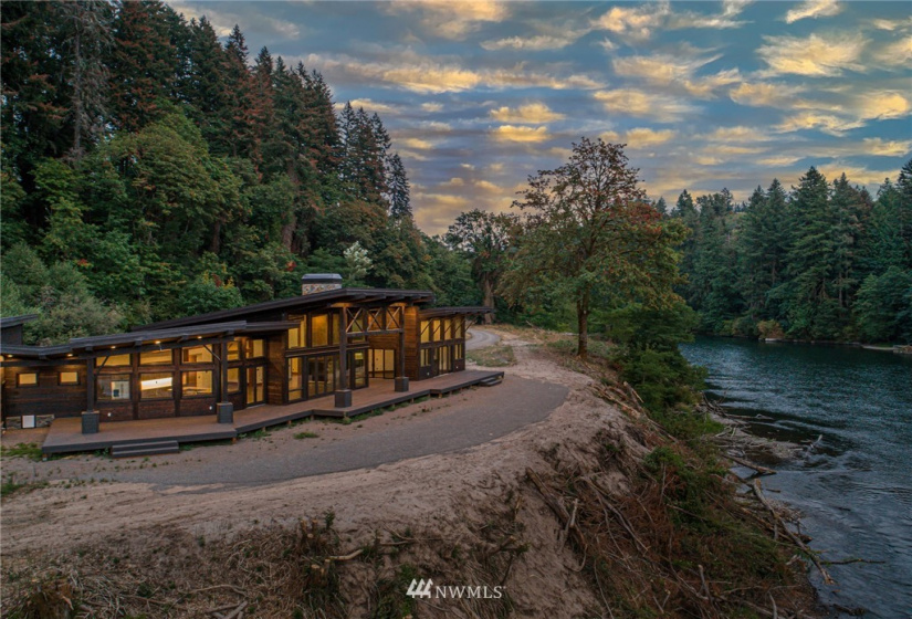 3807 Old Lewis River, Woodland, Washington 98674, 3 Bedrooms Bedrooms, ,2 BathroomsBathrooms,Residential,For Sale,Old Lewis River,NWM1830649