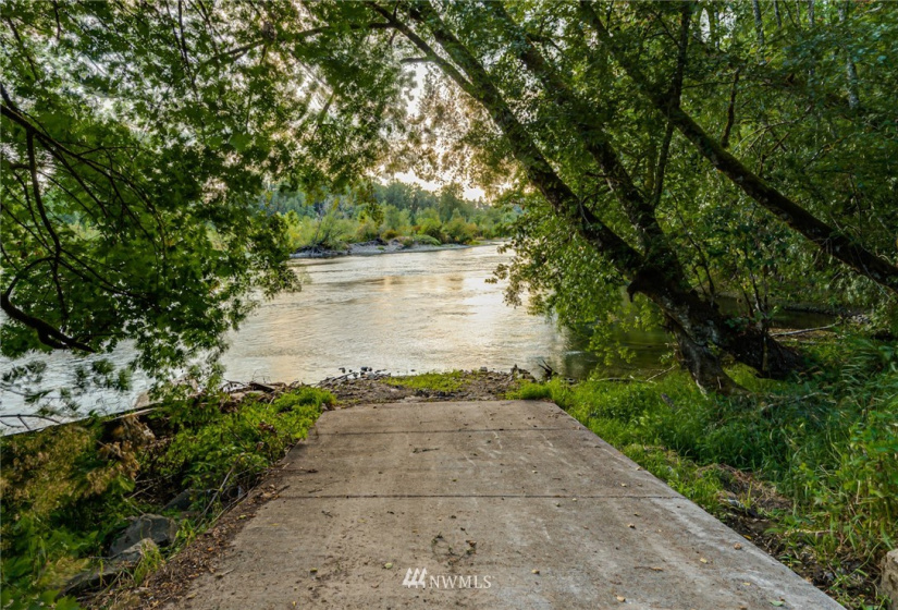3807 Old Lewis River, Woodland, Washington 98674, 3 Bedrooms Bedrooms, ,2 BathroomsBathrooms,Residential,For Sale,Old Lewis River,NWM1830649