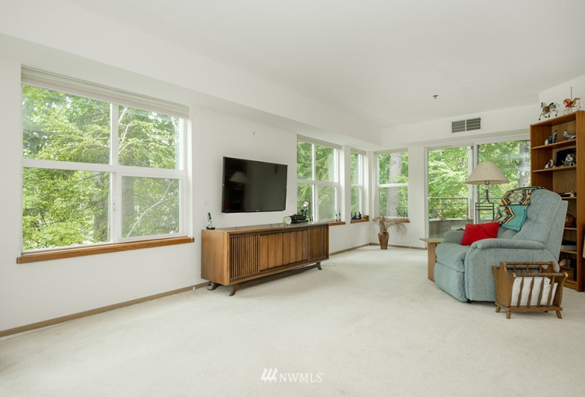 1822 152nd, Bellevue, Washington 98007, 3 Bedrooms Bedrooms, ,1 BathroomBathrooms,Residential,For Sale,Silver Glen,152nd,NWM1829715