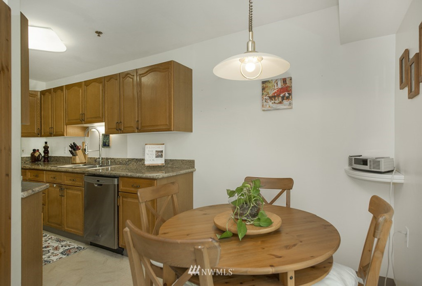 1822 152nd, Bellevue, Washington 98007, 3 Bedrooms Bedrooms, ,1 BathroomBathrooms,Residential,For Sale,Silver Glen,152nd,NWM1829715