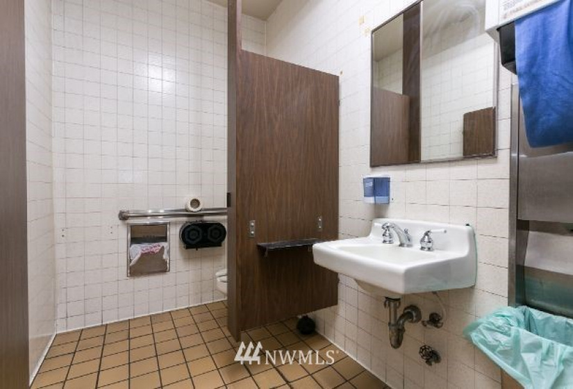 100 Samish, Bellingham, Washington 98225, ,Commercial Sale,For Sale,Samish,NWM1828957