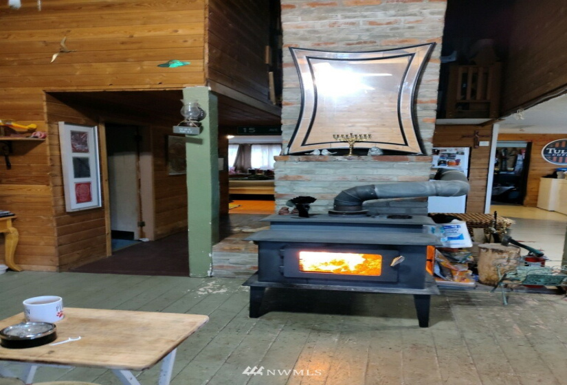 57 Slippery Hill, Republic, Washington 99166, 3 Bedrooms Bedrooms, ,1 BathroomBathrooms,Residential,For Sale,Slippery Hill,NWM1831147