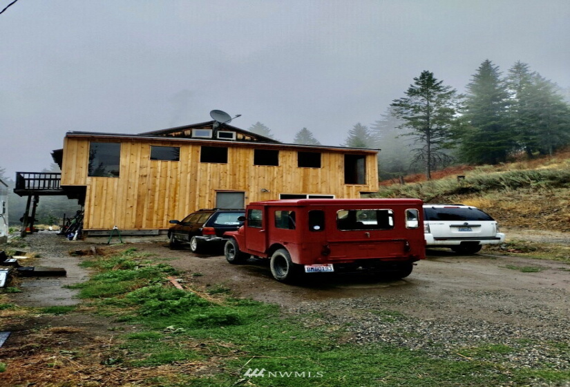 57 Slippery Hill, Republic, Washington 99166, 3 Bedrooms Bedrooms, ,1 BathroomBathrooms,Residential,For Sale,Slippery Hill,NWM1831147