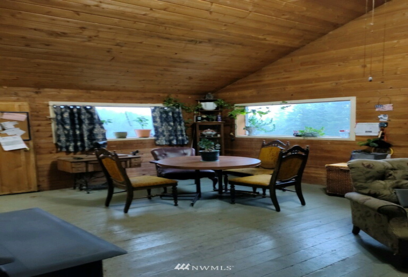 57 Slippery Hill, Republic, Washington 99166, 3 Bedrooms Bedrooms, ,1 BathroomBathrooms,Residential,For Sale,Slippery Hill,NWM1831147