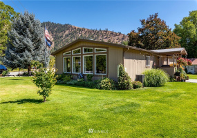 7259 Entiat River Road, Entiat, Washington 98822, 3 Bedrooms Bedrooms, ,2 BathroomsBathrooms,Manufactured In Park,For Sale,Entiat River Road,NWM1831579