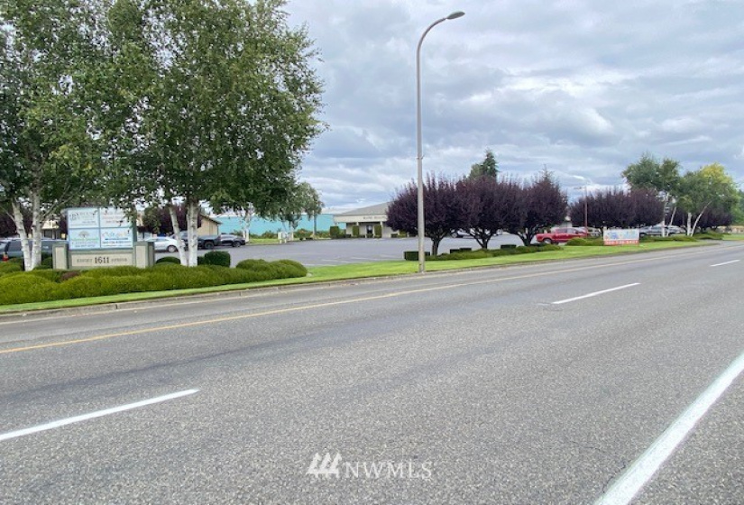 1611 Kresky, Centralia, Washington 98531, ,Commercial Sale,For Sale,Kresky,NWM1830900
