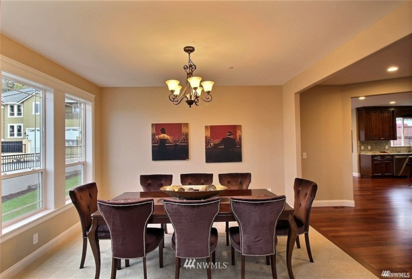 4768 146th, Tukwila, Washington 98168, 5 Bedrooms Bedrooms, ,5 BathroomsBathrooms,Residential,For Sale,146th,NWM1831843