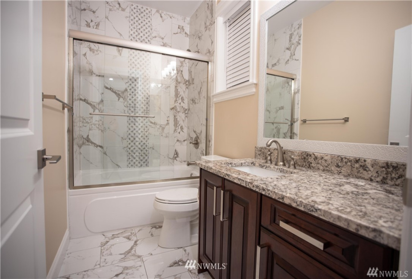 4768 146th, Tukwila, Washington 98168, 5 Bedrooms Bedrooms, ,5 BathroomsBathrooms,Residential,For Sale,146th,NWM1831843