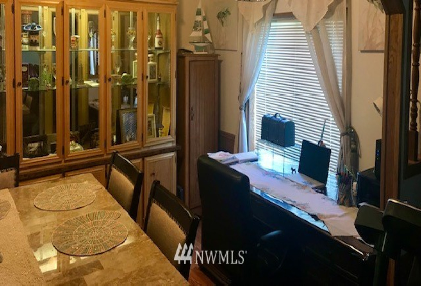 511 Van Well, East Wenatchee, Washington 98802, ,Residential,For Sale,Van Well,NWM1816465