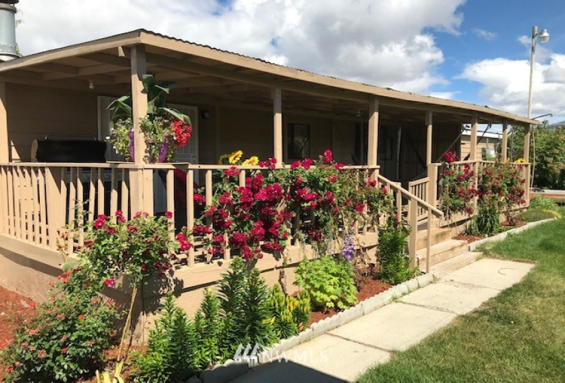 511 Van Well, East Wenatchee, Washington 98802, ,Residential,For Sale,Van Well,NWM1816465