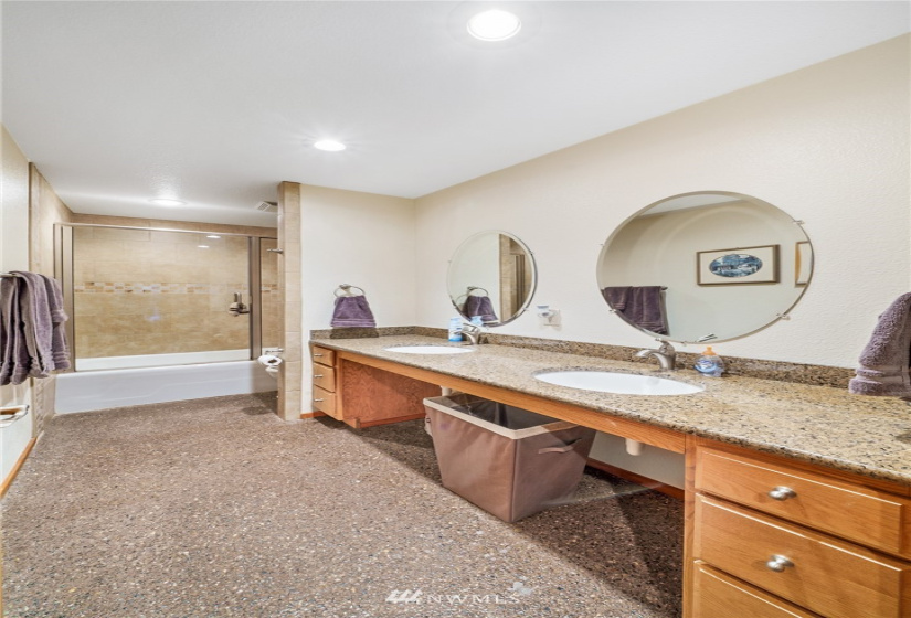 31405 94th, Eatonville, Washington 98328, 4 Bedrooms Bedrooms, ,3 BathroomsBathrooms,Residential,For Sale,94th,NWM1825502