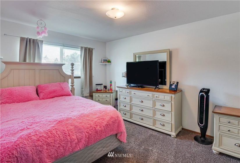 1496 Eastmont, East Wenatchee, Washington 98802, ,Residential Income,For Sale,Eastmont,NWM1832432