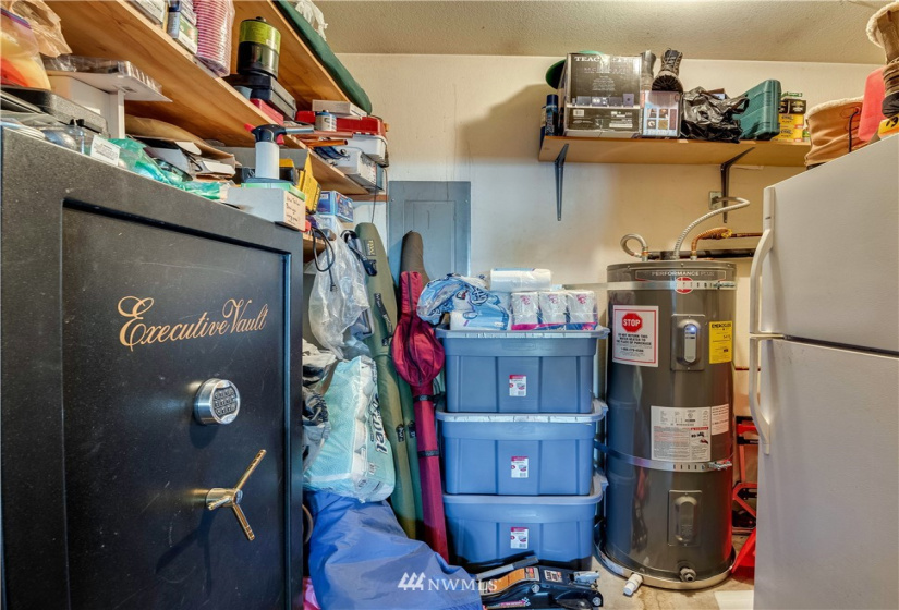 1496 Eastmont, East Wenatchee, Washington 98802, ,Residential Income,For Sale,Eastmont,NWM1832432