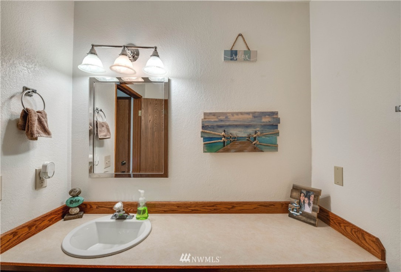 1496 Eastmont, East Wenatchee, Washington 98802, ,Residential Income,For Sale,Eastmont,NWM1832432