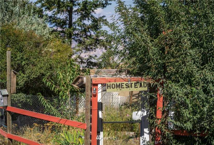 105 Rocky, Orondo, Washington 98843, 1 Bedroom Bedrooms, ,1 BathroomBathrooms,Residential,For Sale,CHELAN HILLS ACREAGE TRACTS,Rocky,NWM1833027