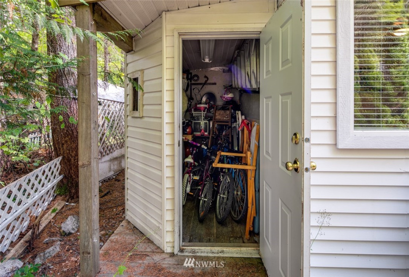 143 4 Branch, Deming, Washington 98244, 1 Bedroom Bedrooms, ,1 BathroomBathrooms,Manufactured In Park,For Sale,Branch,NWM1831471