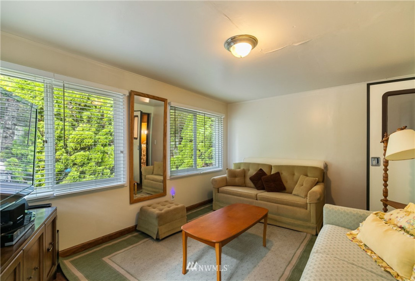 143 4 Branch, Deming, Washington 98244, 1 Bedroom Bedrooms, ,1 BathroomBathrooms,Manufactured In Park,For Sale,Branch,NWM1831471