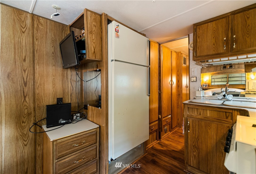 143 4 Branch, Deming, Washington 98244, 1 Bedroom Bedrooms, ,1 BathroomBathrooms,Manufactured In Park,For Sale,Branch,NWM1831471