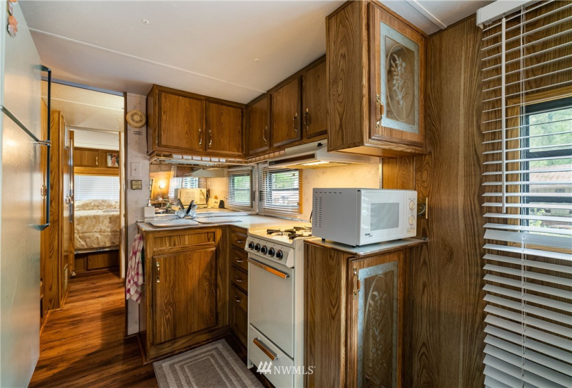 143 4 Branch, Deming, Washington 98244, 1 Bedroom Bedrooms, ,1 BathroomBathrooms,Manufactured In Park,For Sale,Branch,NWM1831471