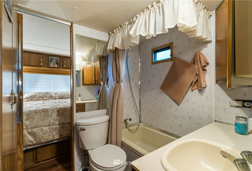 143 4 Branch, Deming, Washington 98244, 1 Bedroom Bedrooms, ,1 BathroomBathrooms,Manufactured In Park,For Sale,Branch,NWM1831471